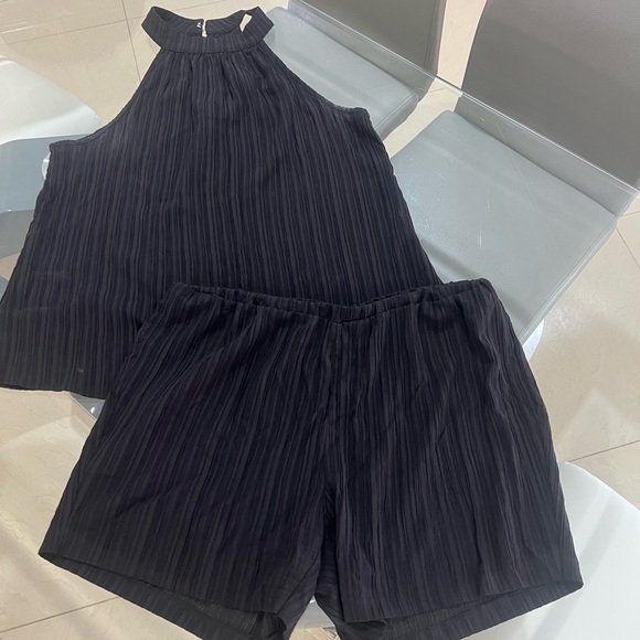 SHEIN Plus black Halter Top & Shorts outfit size 1XL - Picture 5 of 7